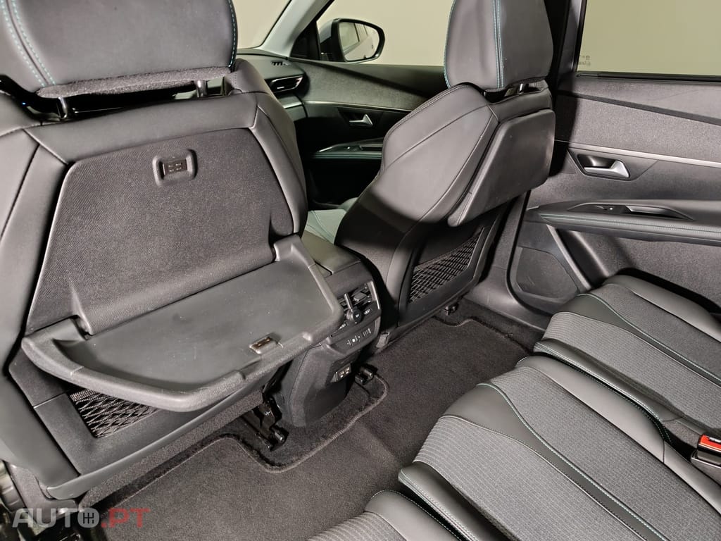 Peugeot 5008 1.5 BlueHDi Allure 7Lug.