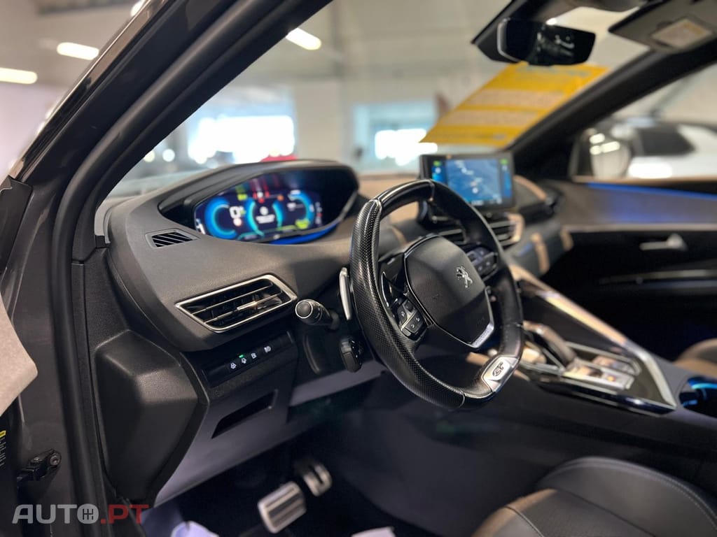 Peugeot 3008 1.6 Hybrid GT Pack e-EAT8