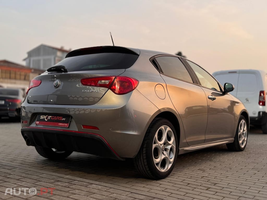 Alfa Romeo Giulietta 1.6 JTDM Sport TCT