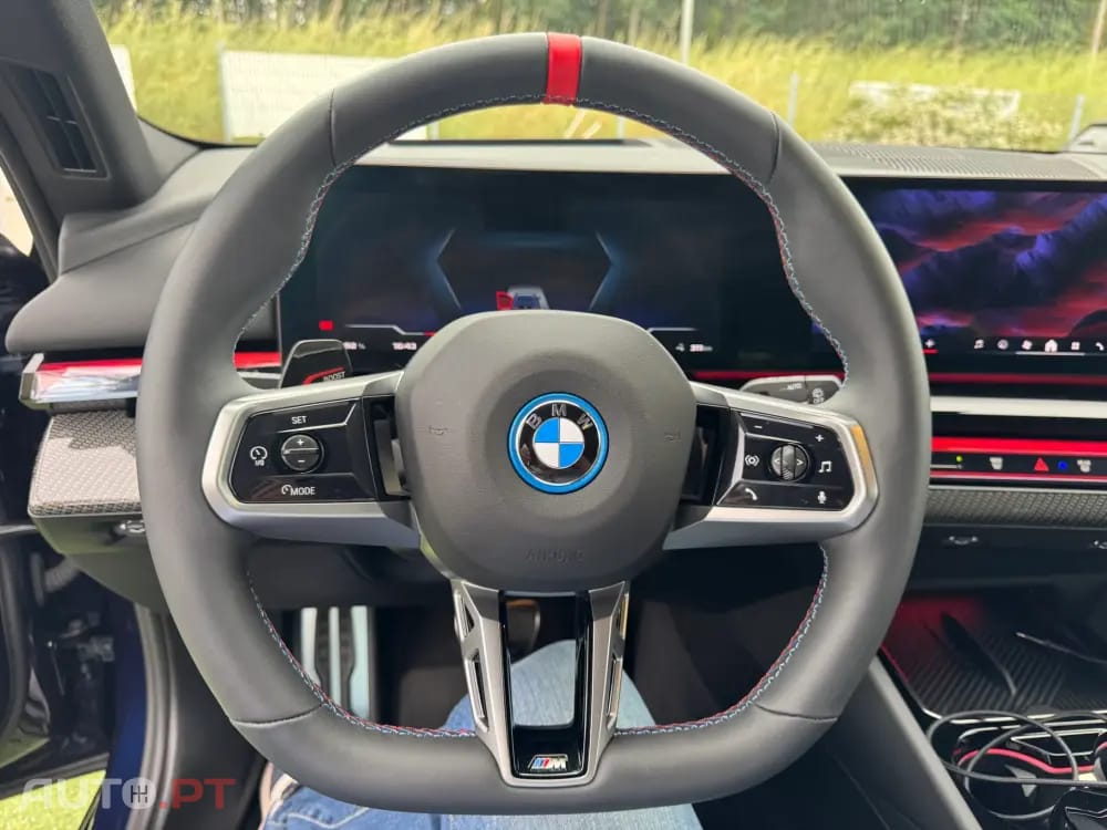 BMW i5 M60