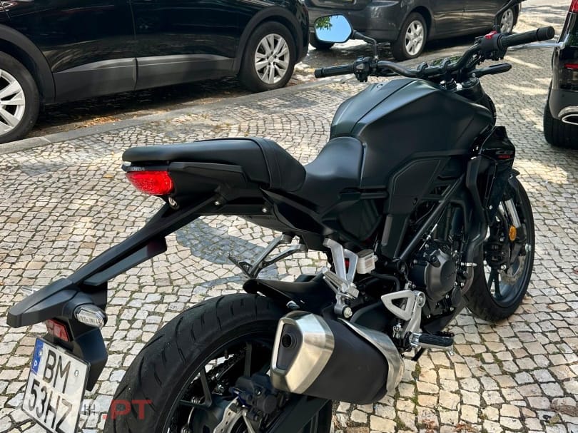 Honda CB 300R