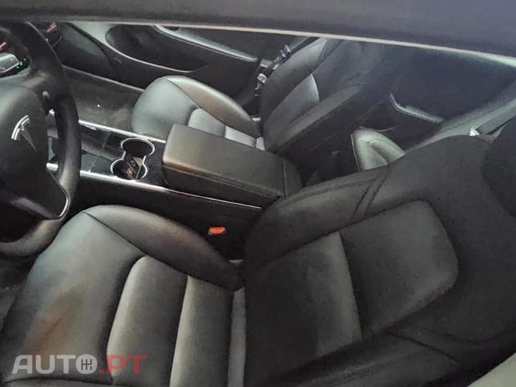 Tesla Model 3 Long Range RWD