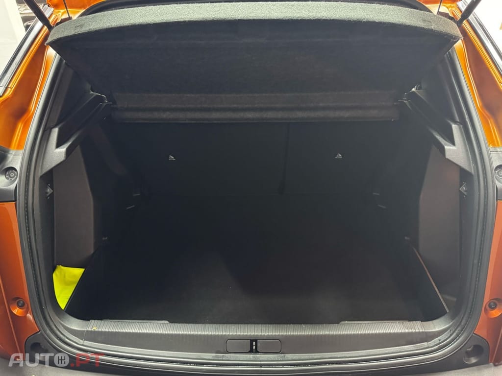 Peugeot 2008 1.2 PureTech Allure