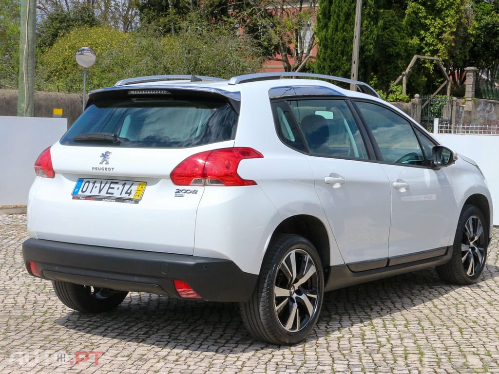 Peugeot 2008 1.6 e-HDi Active