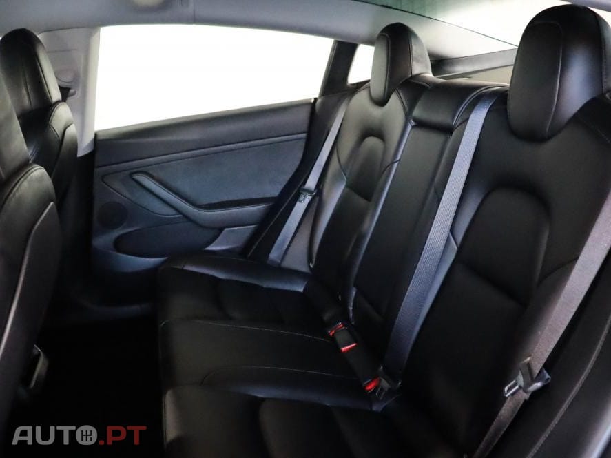 Tesla Model 3 Long Range AWD Dual Motor