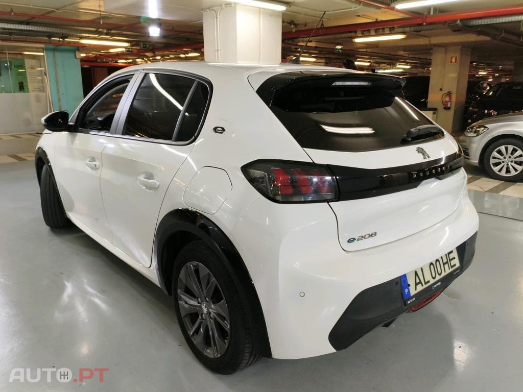 Peugeot E-208 50 kWh Active Pack