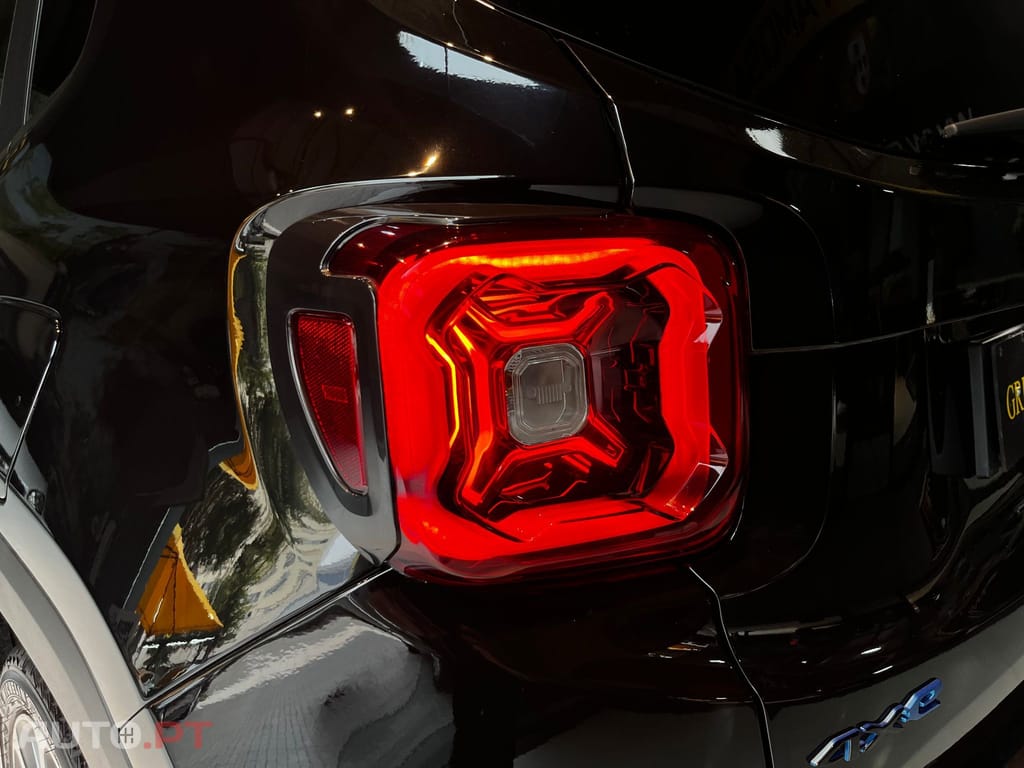 Jeep Renegade 1.3  AWD Híbrido 4Xe LIMITED