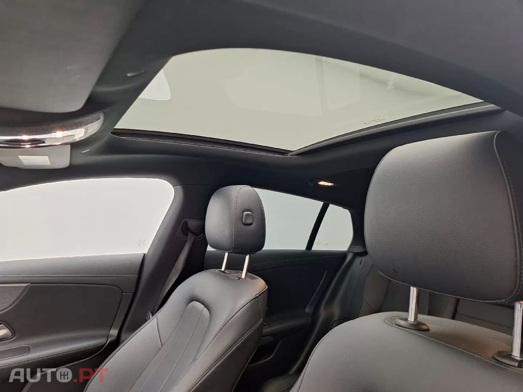 Mercedes-Benz CLA 250 250e Luxury