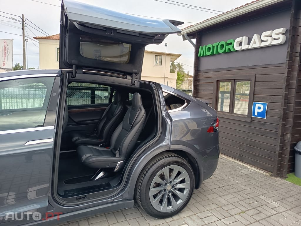 Tesla Model X 100D