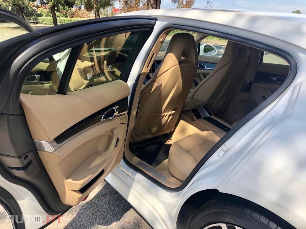 Porsche Panamera Platinum Edition