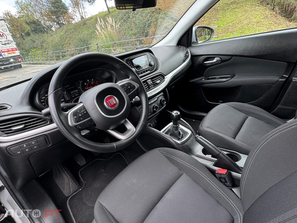 Fiat Tipo 1.3 M-Jet Easy