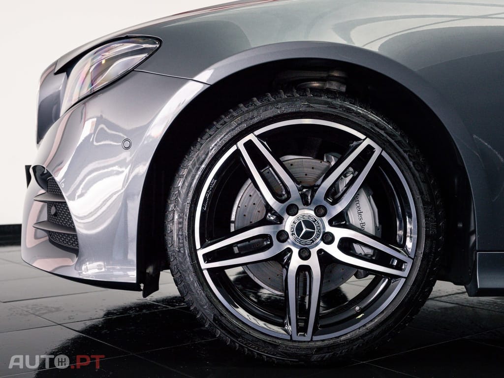 Mercedes-Benz E 220 d AMG Line