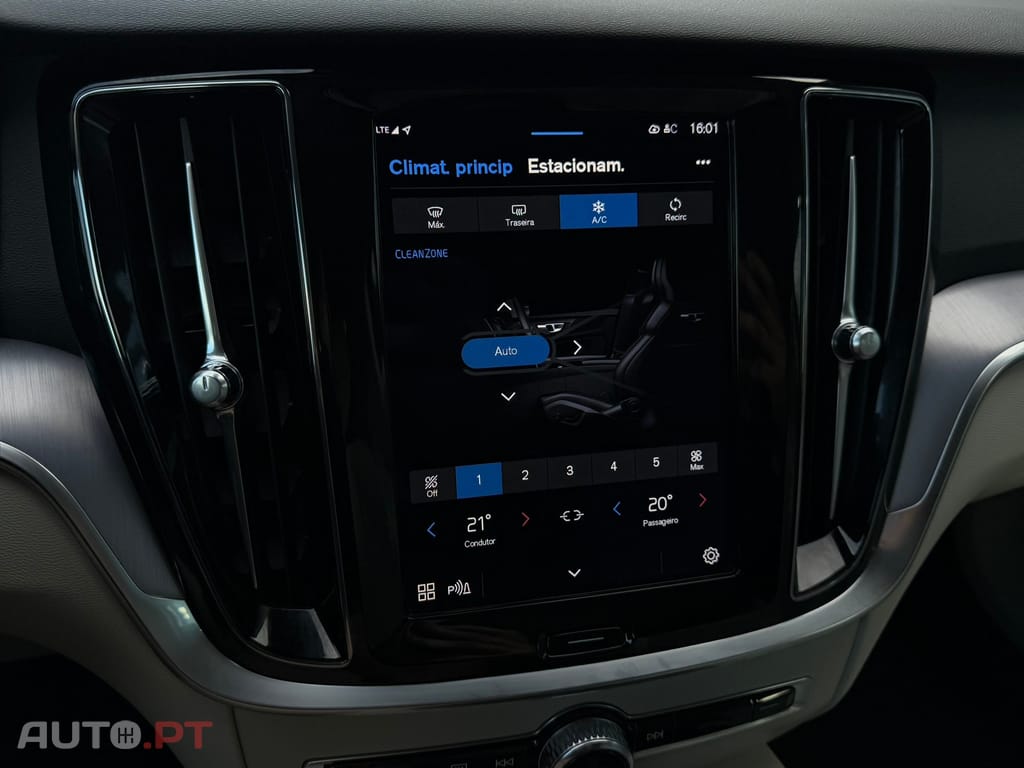 Volvo V60 2.0 T6 AWD TE Essential