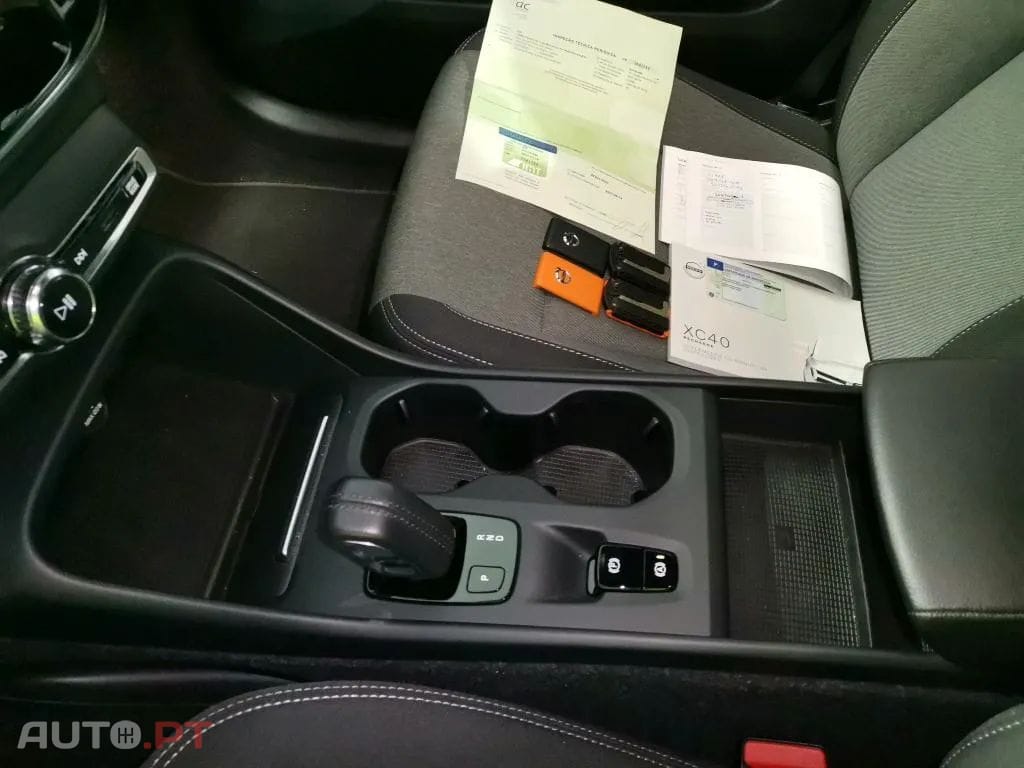 Volvo XC40 1.5 T5 PHEV R-Design Expression