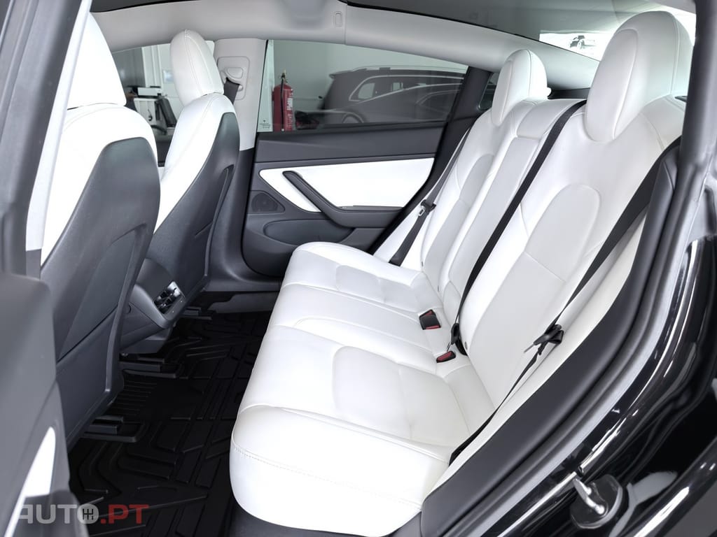 Tesla Model 3 Long Range Tração Integral Premium