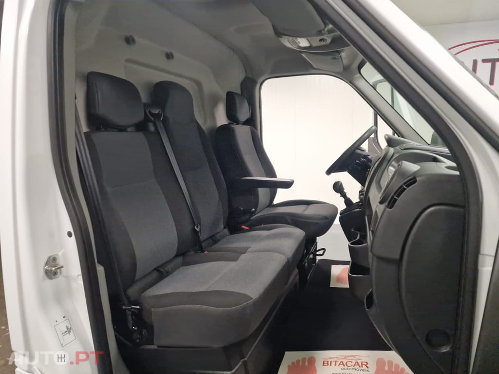 Renault Master L2H2 3.5T 2.3 DCI 130CV IVA DEDUTIVEL