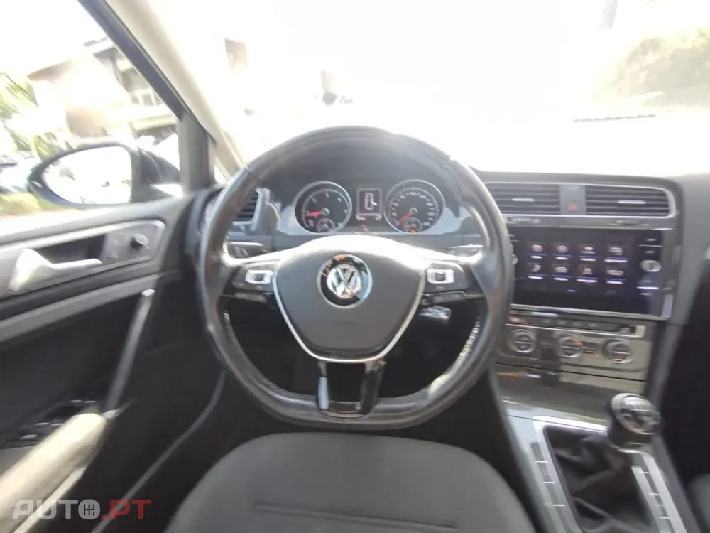Volkswagen Golf 1.6 TDI Confortline