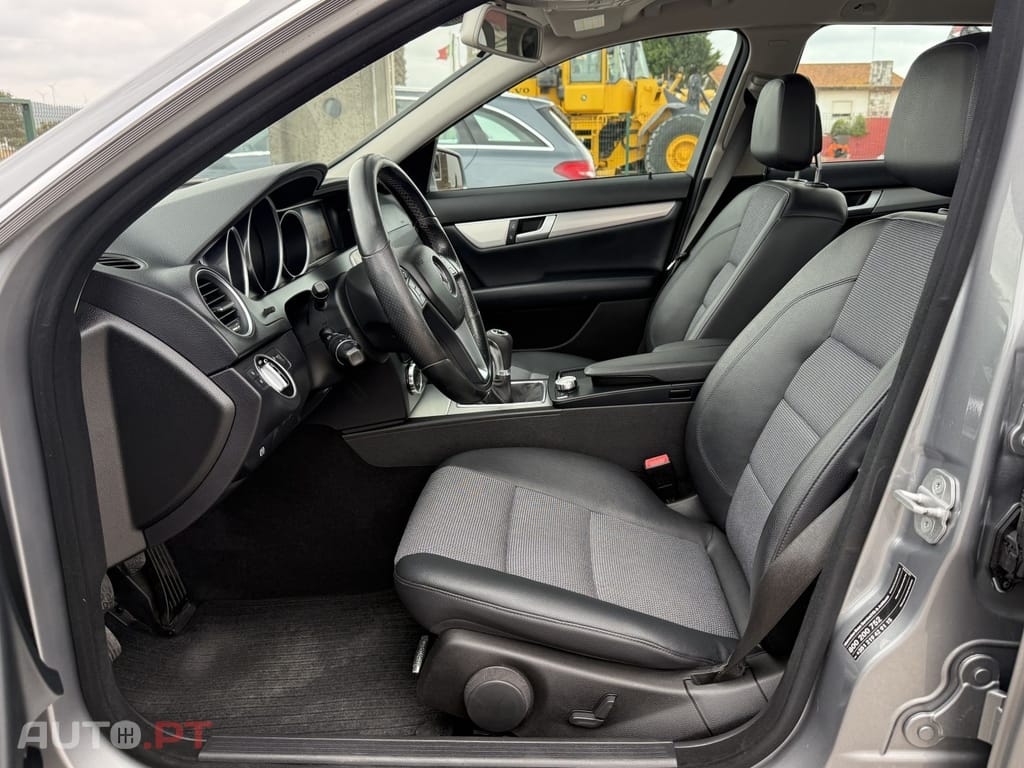 Mercedes-Benz C 200 CDI Avantgarde — fotografia 10