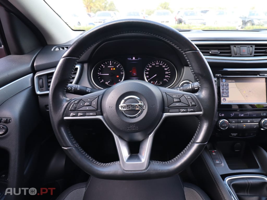 Nissan Qashqai 1.5 dCi N-Connecta J18