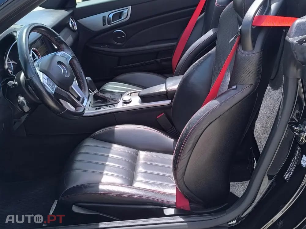 Mercedes-Benz SLK 250 (BlueEFFICIENCY) 7G-TRONIC