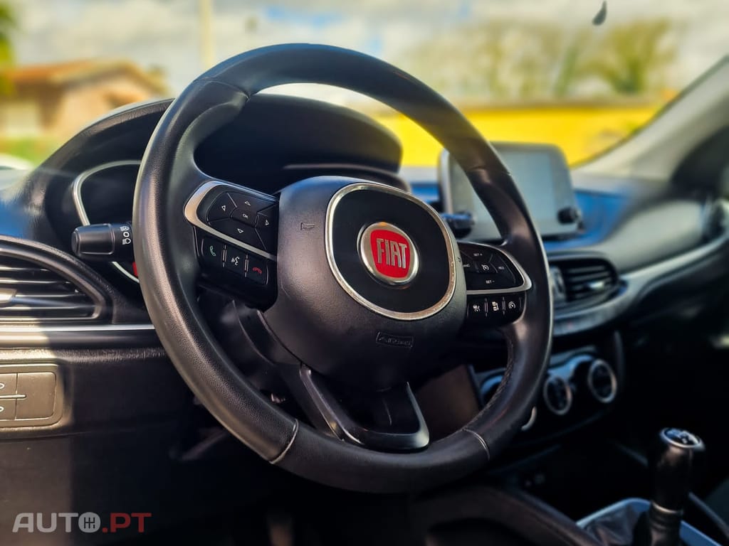 Fiat Tipo 1.3 M-Jet Lounge Hatchback