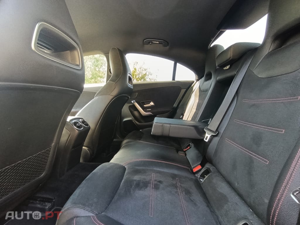Mercedes-Benz CLA 180 AMG Line