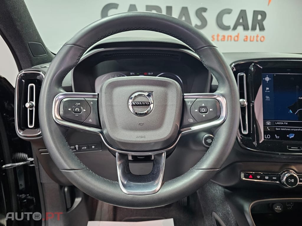 Volvo XC40 1.5 T5 PHEV Momentum Plus
