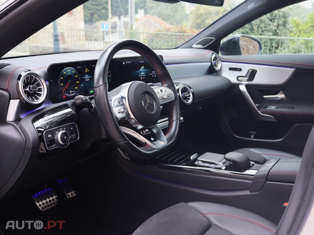 Mercedes-Benz CLA 250 e AMG Line
