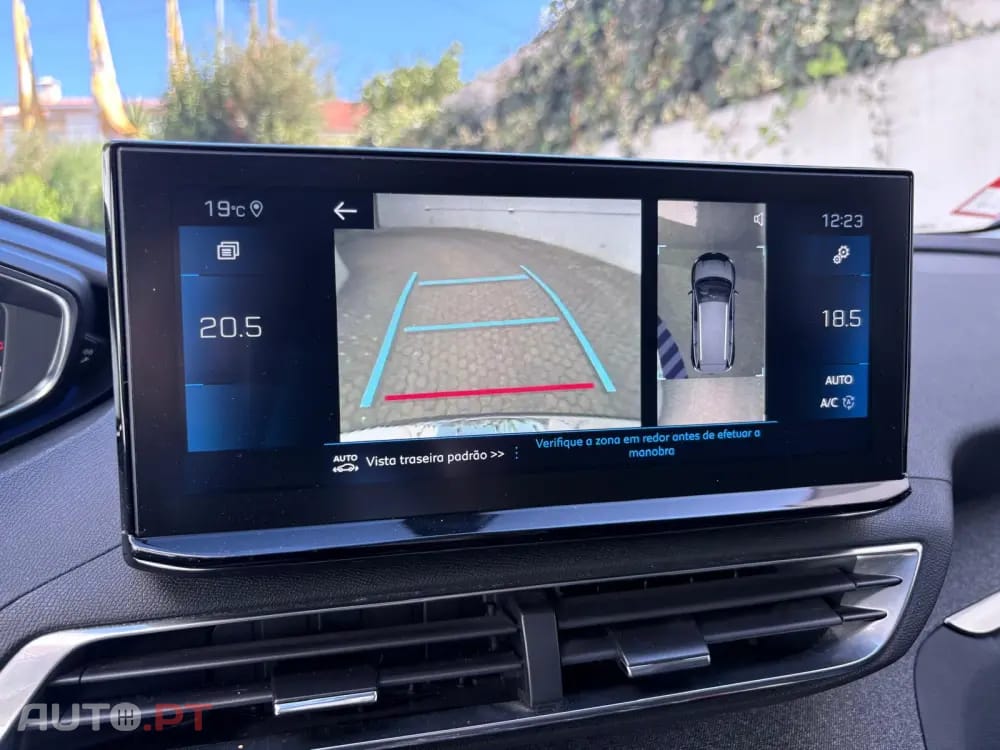 Peugeot 5008 1.2 PureTech Allure EAT8
