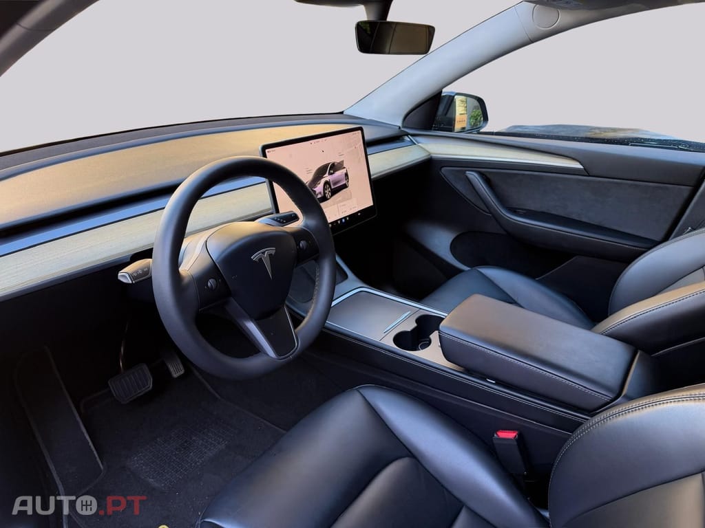 Tesla Model Y I.V.A DEDUTÍVEL 