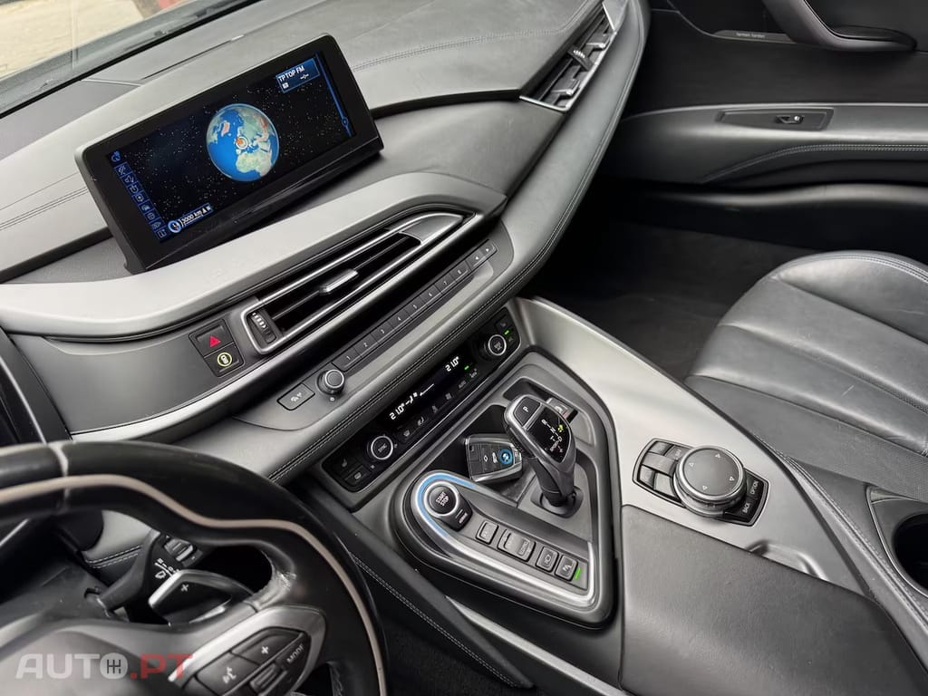 BMW i8 Standard