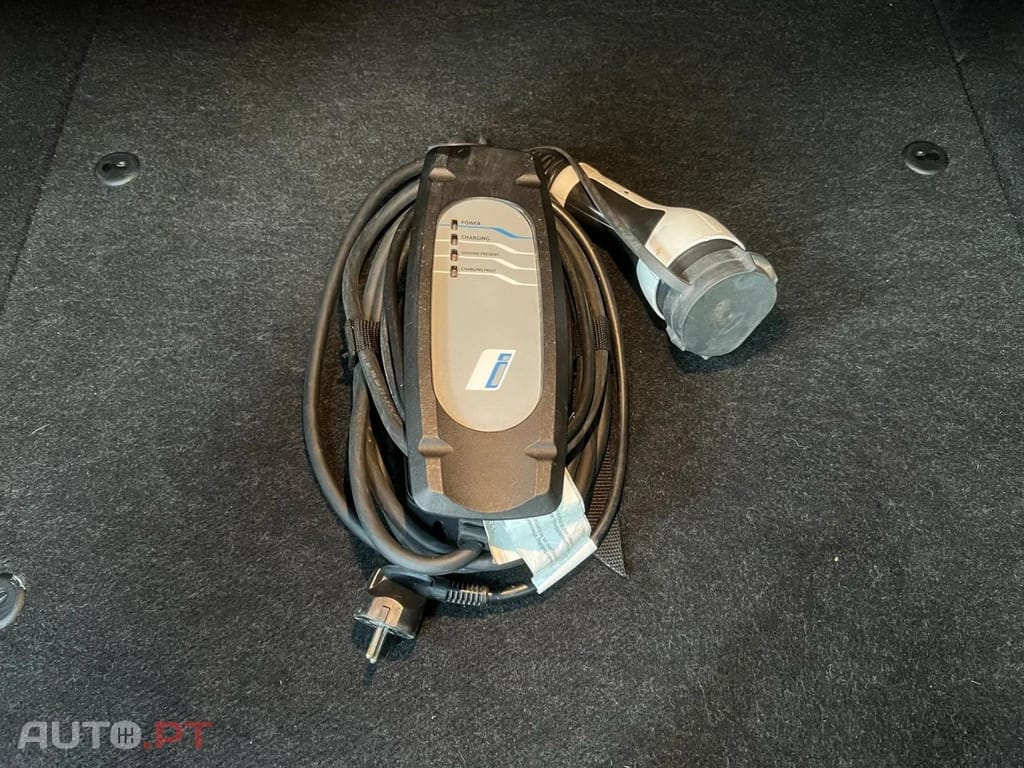 BMW 330 e iPerformance Advantage