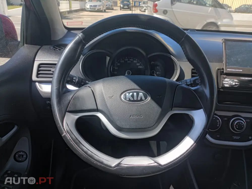 Kia Picanto 1.0L EX