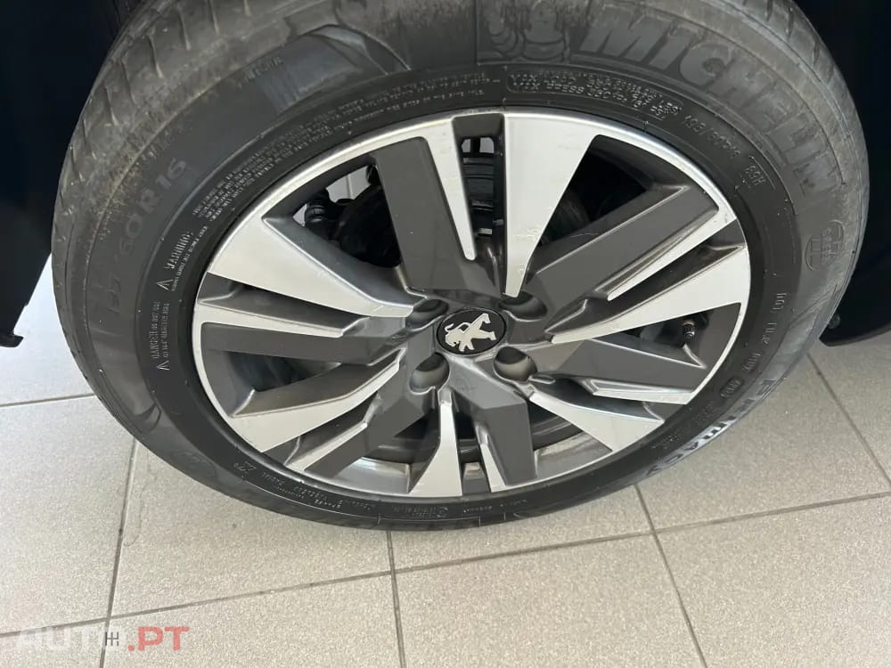 Peugeot 2008 BlueHDi FAP 120 STOP & START Allure