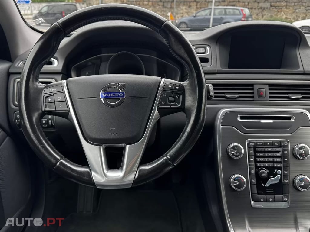 Volvo XC70 2.0 D4 Momentum