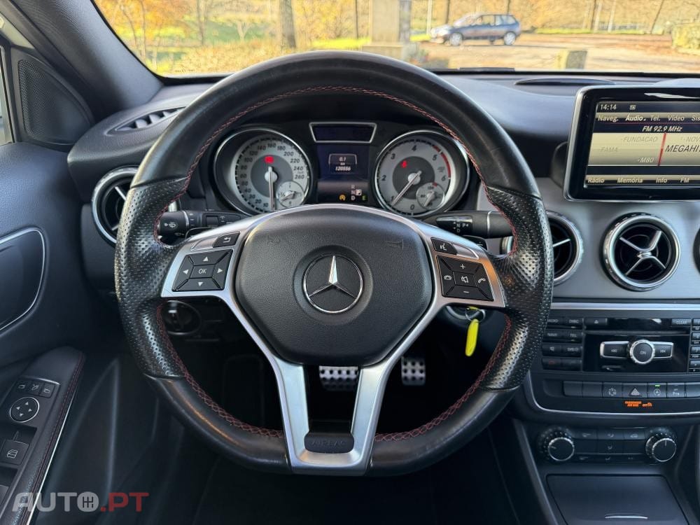 Mercedes-Benz GLA 180 d AMG Line