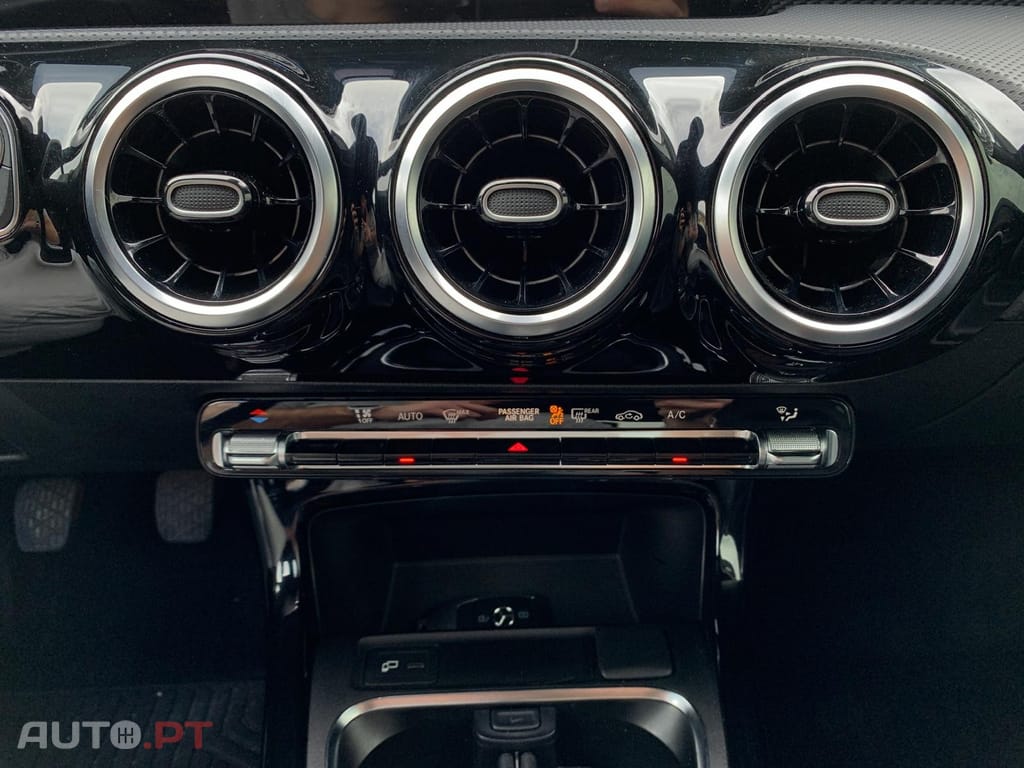 Mercedes-Benz CLA 180 d Style Plus