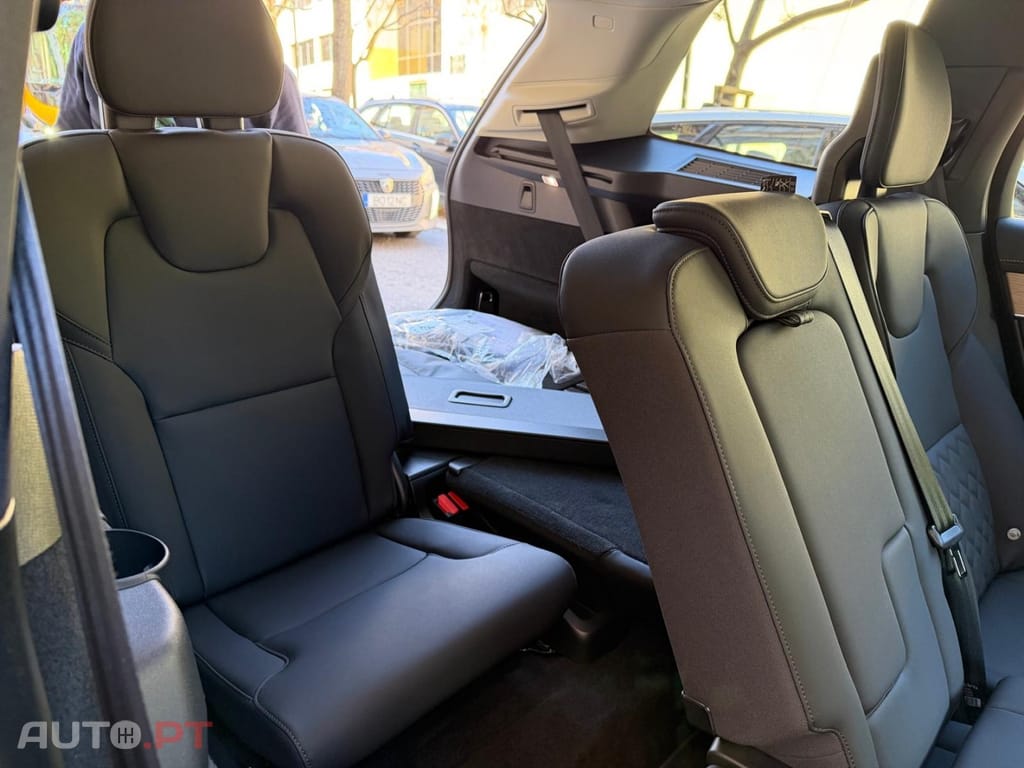Volvo XC90 2.0 T8 PHEV Black Edition AWD