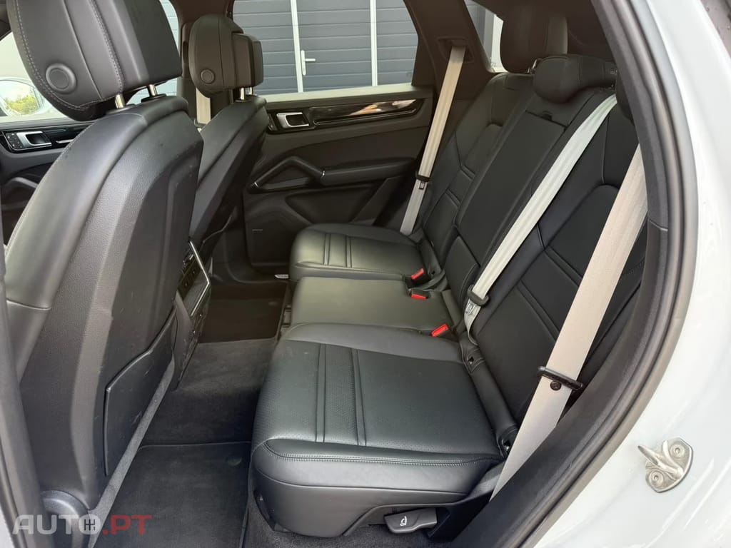 Porsche Cayenne E-Hybrid Platinum Edition