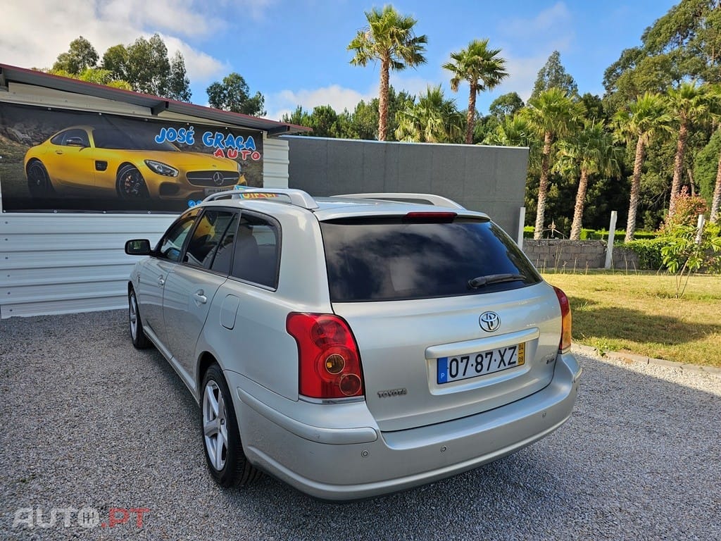 Toyota Avensis 2.0 D-4D Sol