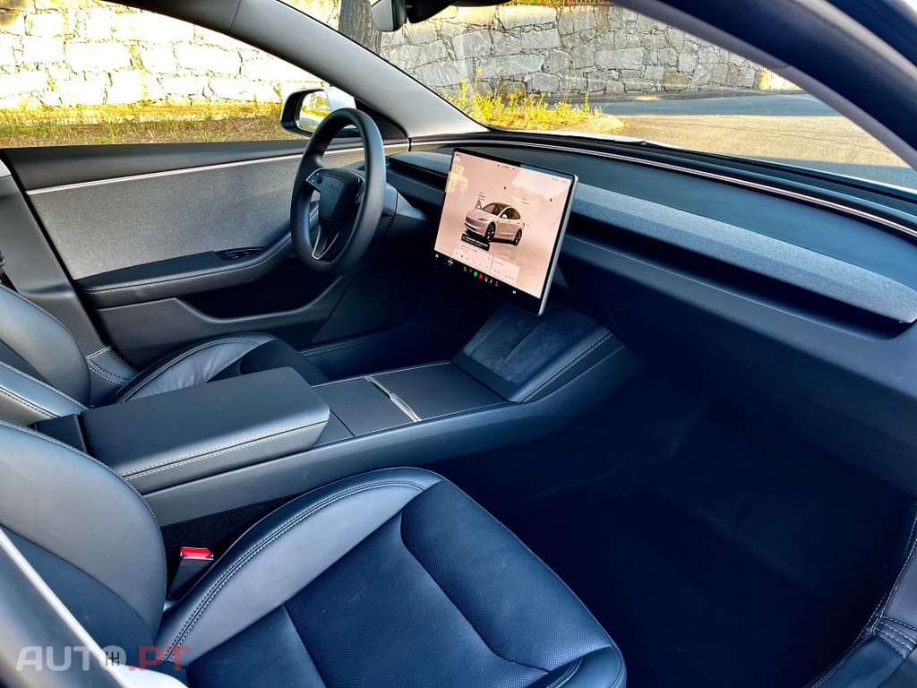 Tesla Model 3 Range Plus RWD