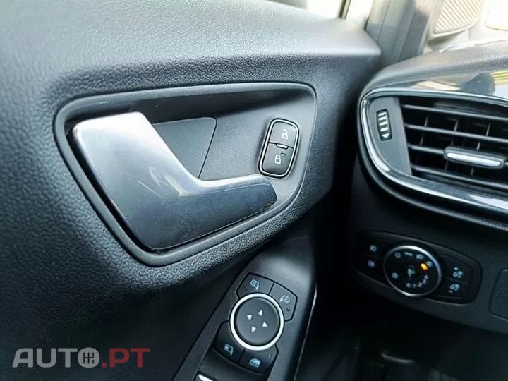 Ford Puma 1.0 EcoBoost MHEV ST-Line X Design