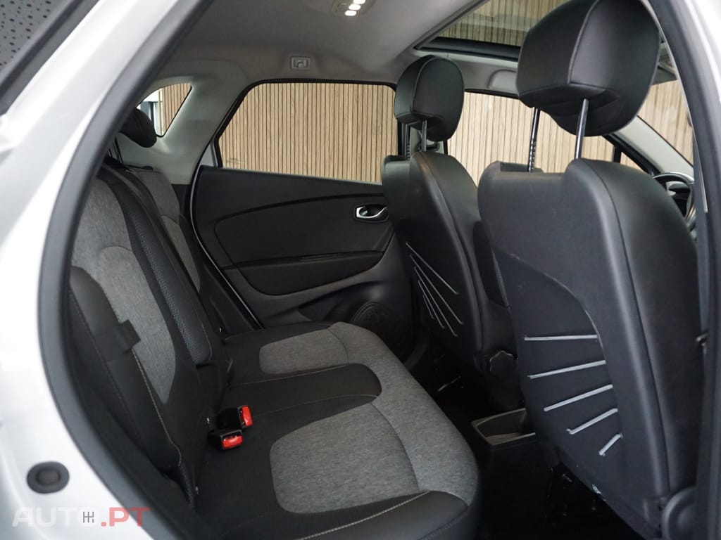 Renault Captur TCe 150 EDC GPF INTENS