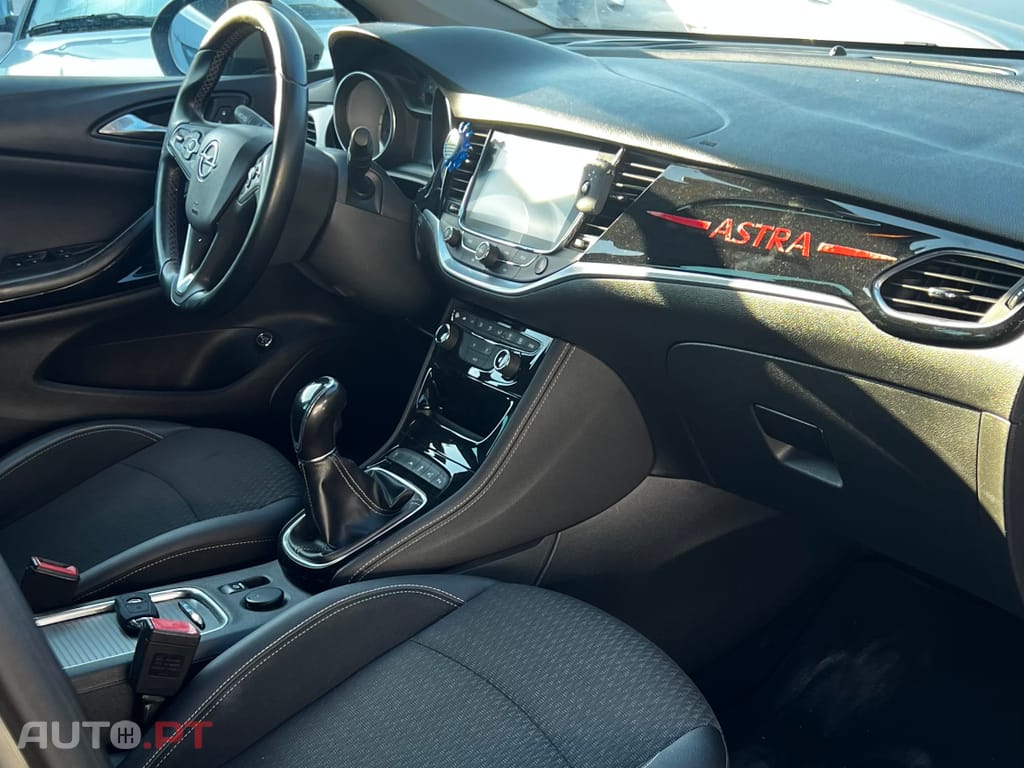 Opel Astra Sports Tourer K