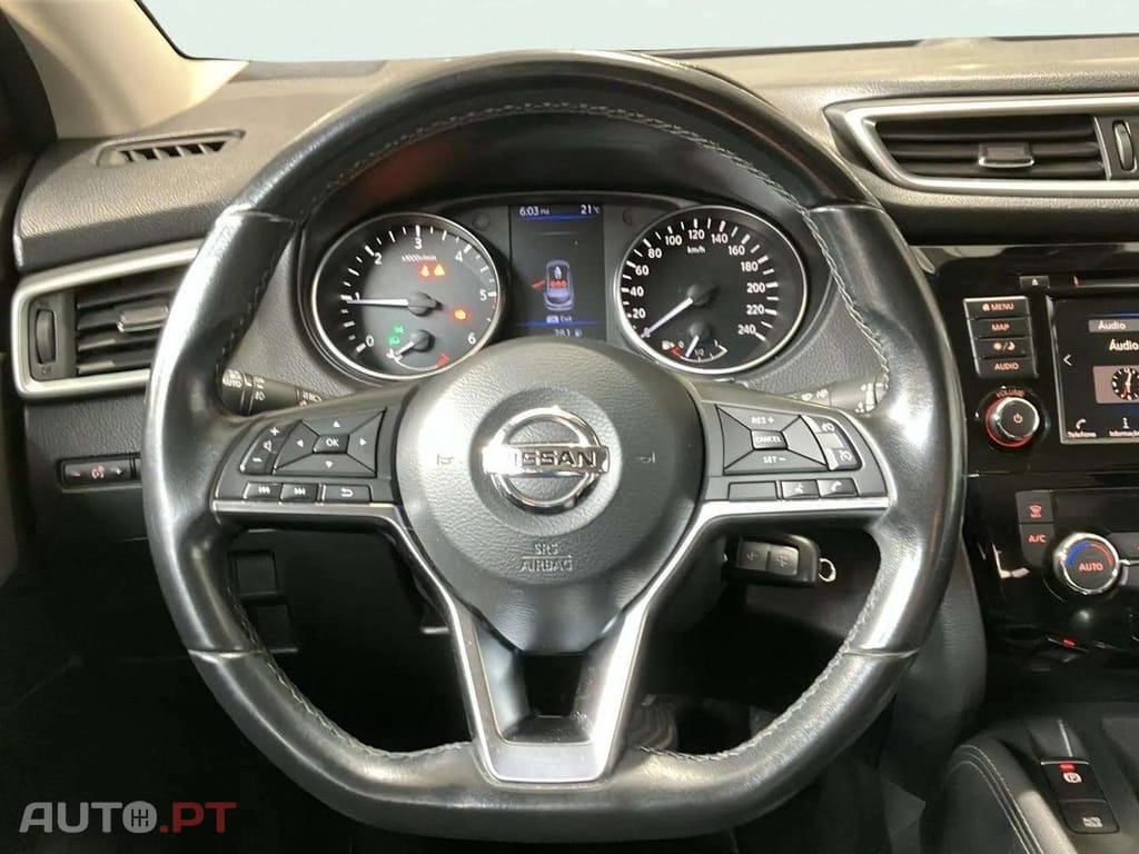 Nissan Qashqai 1.5 dCi N-Connecta J18