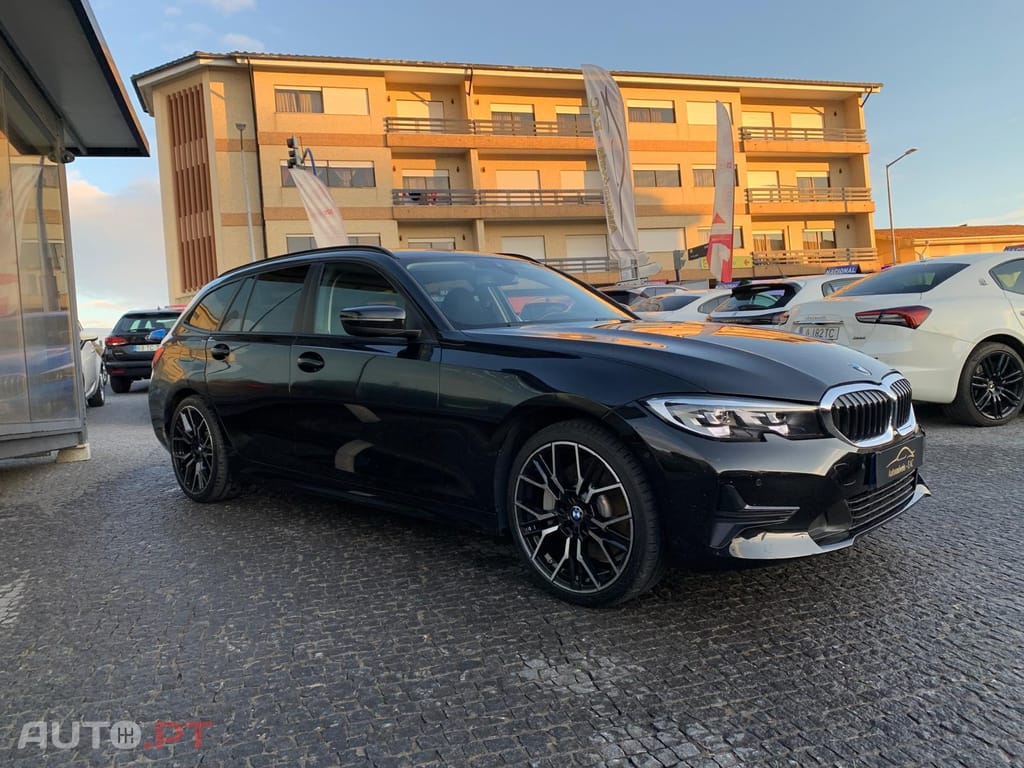 BMW 330 e Touring Line Luxury Auto
