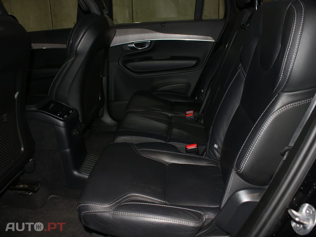 Volvo XC90 2.0 T8 PHEV Core AWD