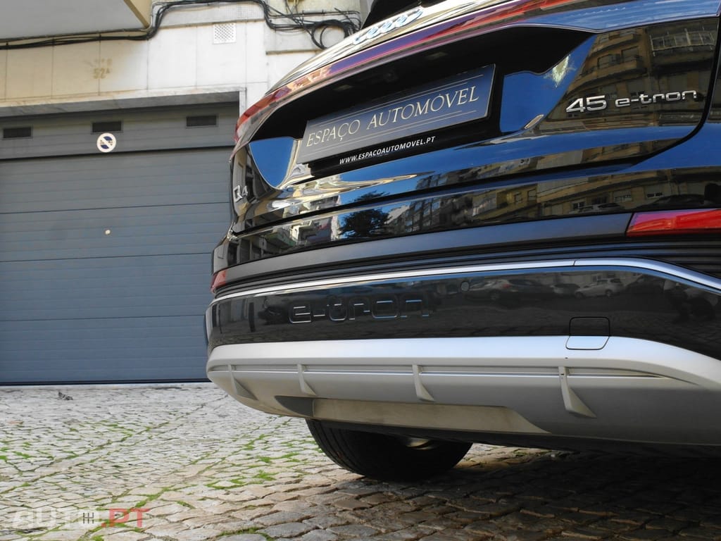 Audi Q4 E-Tron 45 82 kWh SE Business