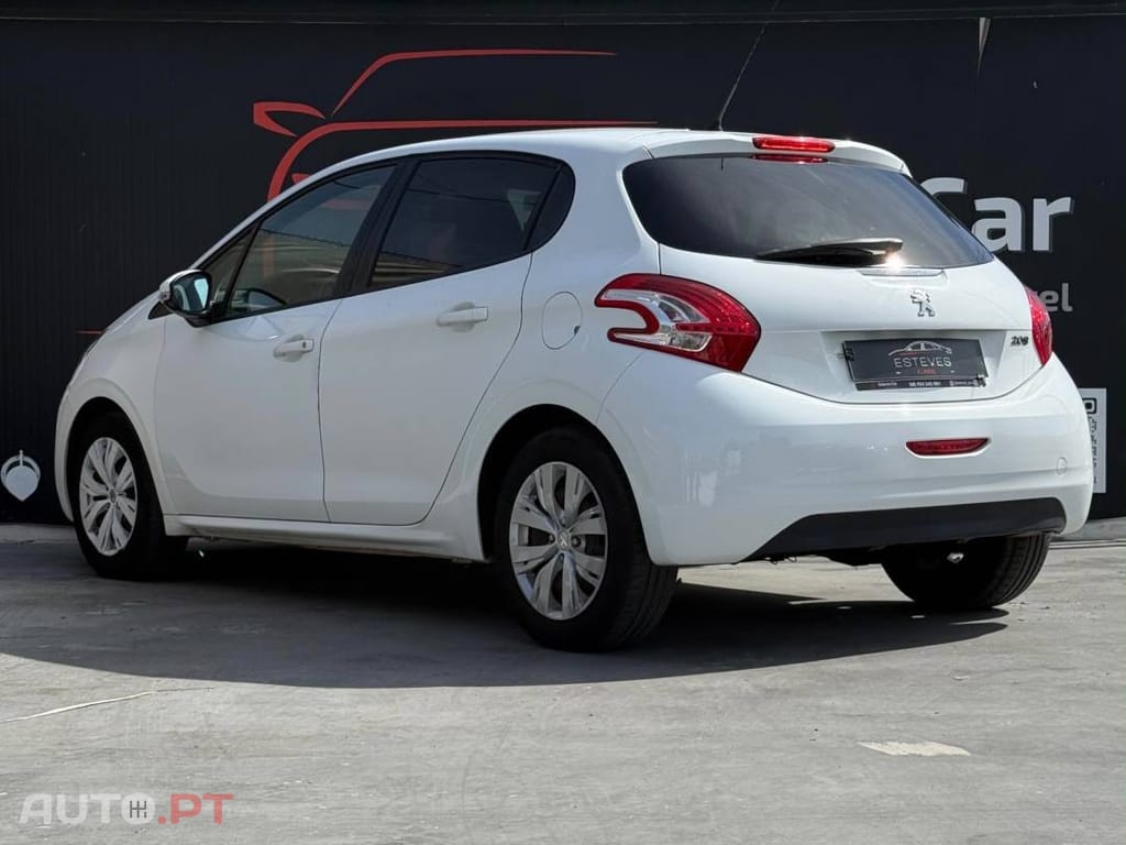 Peugeot 208 1.2