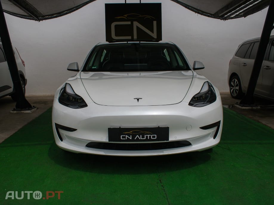Tesla Model 3 Standard Range Plus RWD